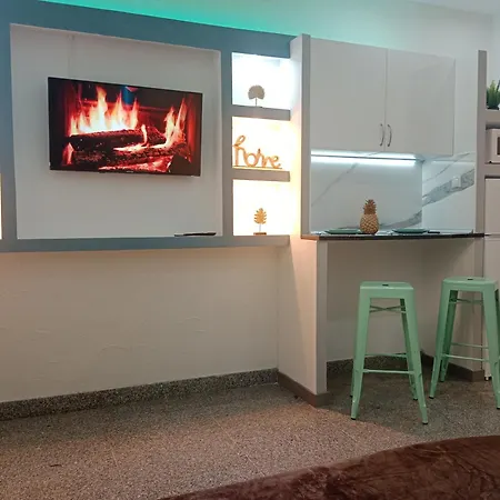 Estudios Centricos Rh - Altamar Апартаменты Сантандер